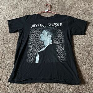 Justin Bieber Women's Small 2016 Purpose World Tour Concert T-shirt.